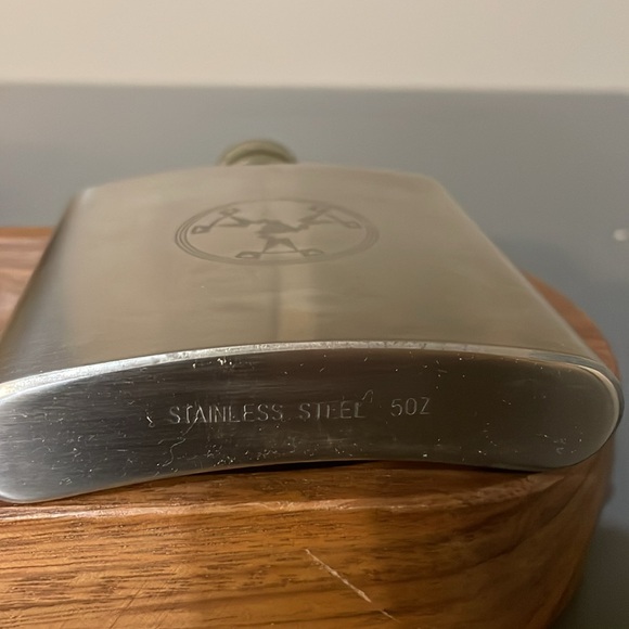 Bey Berk 5 oz. Stainless Steel Flask With Leather Case - Picture 6 of 15